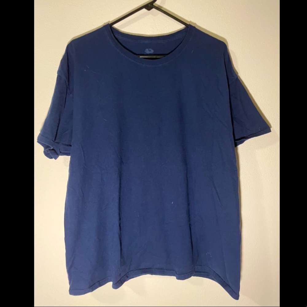 Navy blue or black T-Shirt, Size Men’s XL
